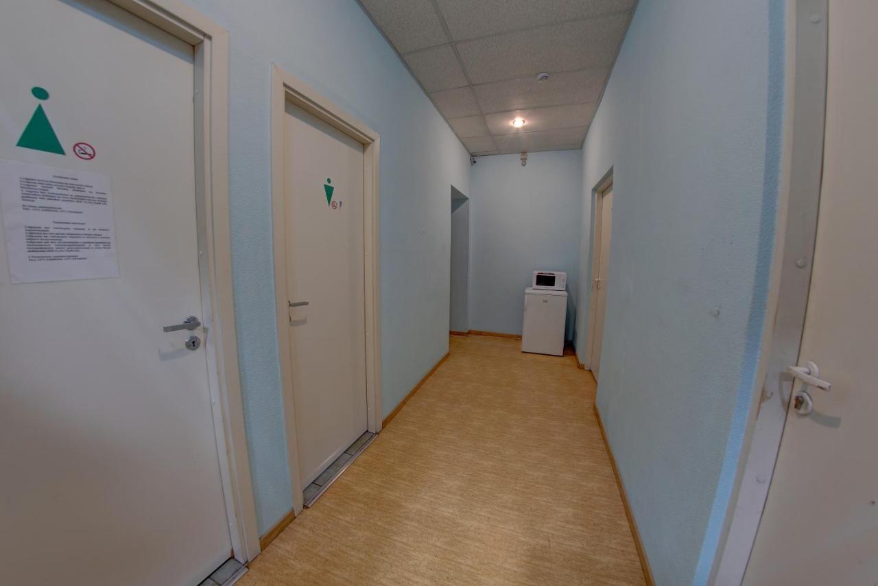 Hostel Viktorija With Private Rooms Riga Exteriör bild