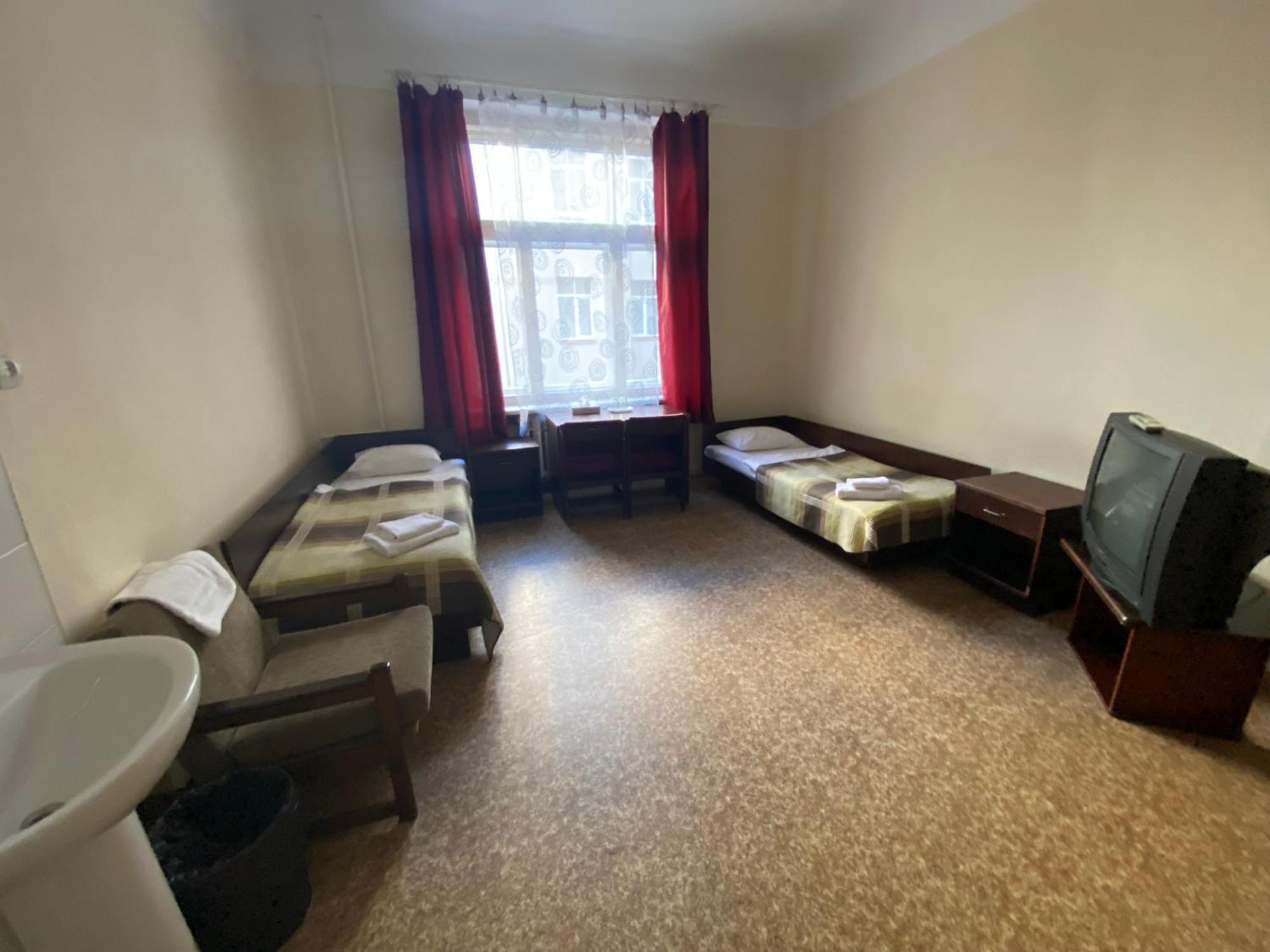 Hostel Viktorija With Private Rooms Riga Exteriör bild