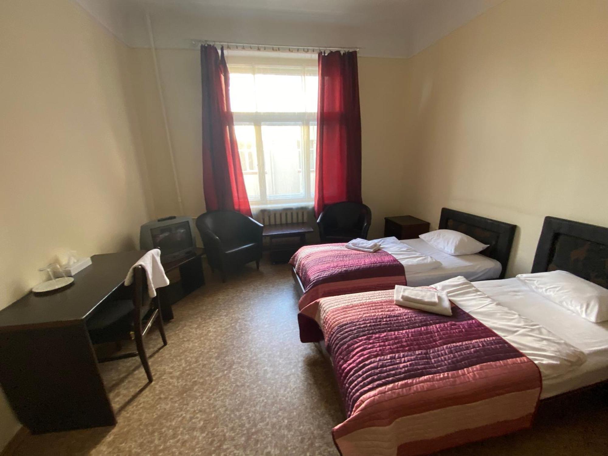 Hostel Viktorija With Private Rooms Riga Exteriör bild